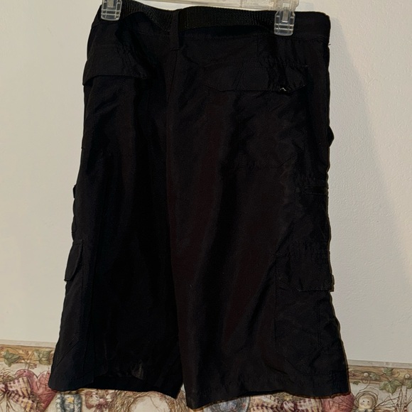 NWT- Men’s Denali Cargo Shorts - Picture 4 of 4
